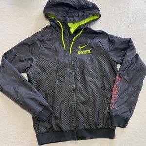 Nike sportwear Catching AIR Windrunner Black Jacket Size S